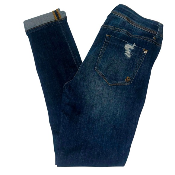 Indigo Rein Women's Distressed Cuffed Ankle Blue Jeans Mid Rise Size 30 Waist - Picture 2 of 4